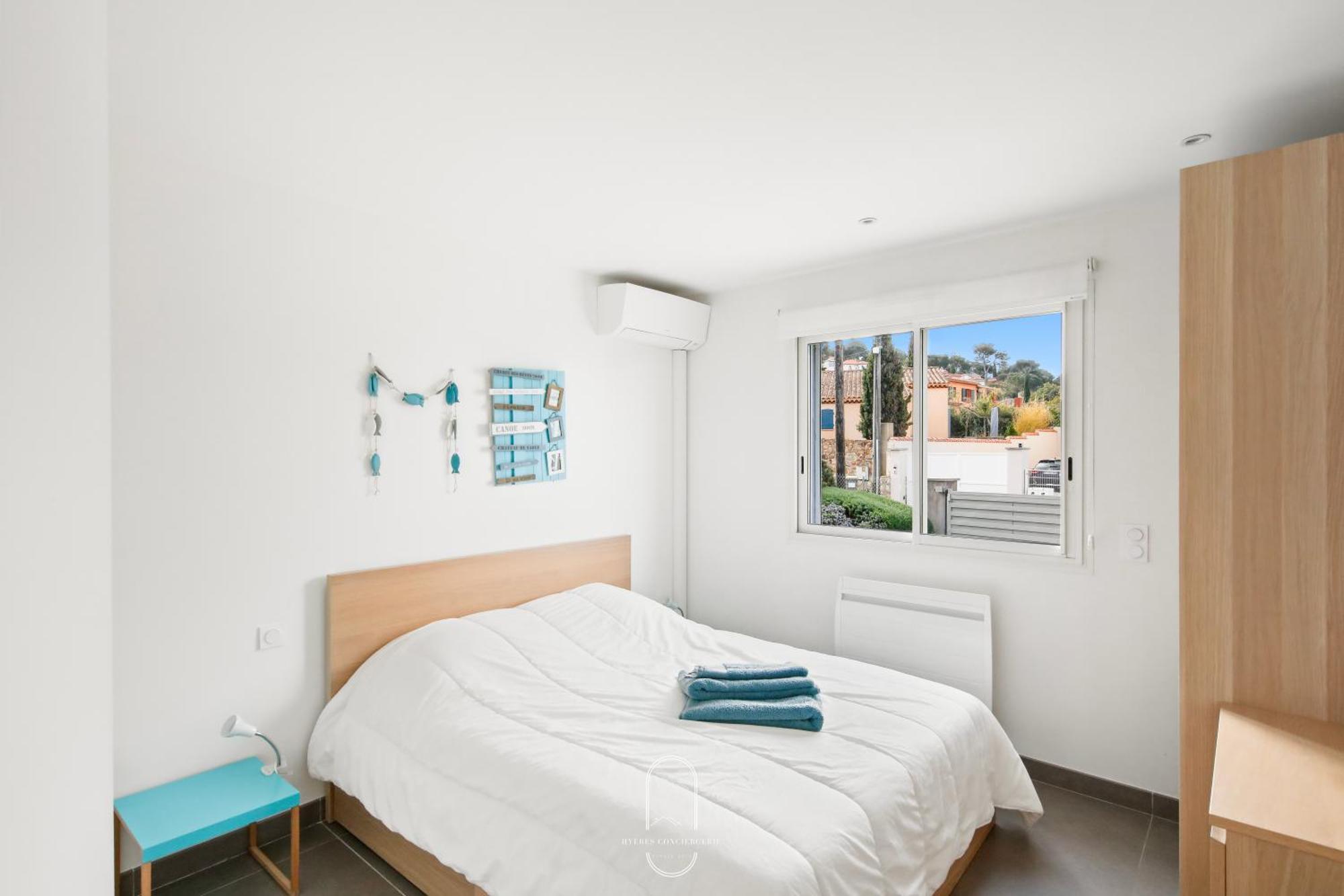Villa Antoine Appartement Rdj Vue Mer Clim Wifi Parking Plage 50M La Garonne Le Pradet Extérieur photo